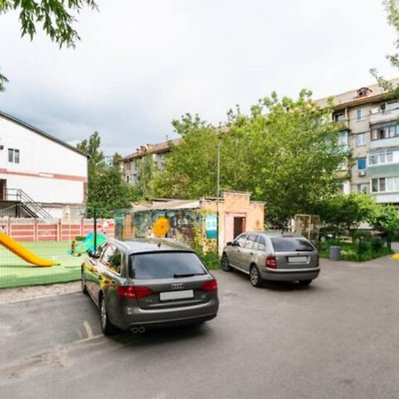 Затишна 2К Квартира З Усім Необхідним Для Життя Поряд З Метро Дарниця Kiev Dış mekan fotoğraf