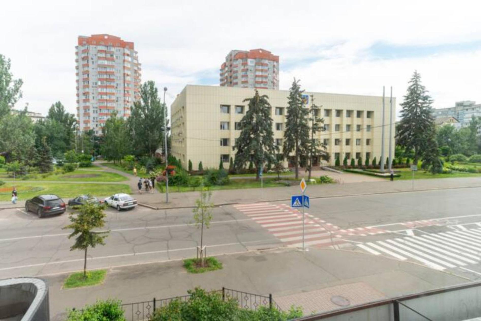 Затишна 2К Квартира З Усім Необхідним Для Життя Поряд З Метро Дарниця Kiev Dış mekan fotoğraf